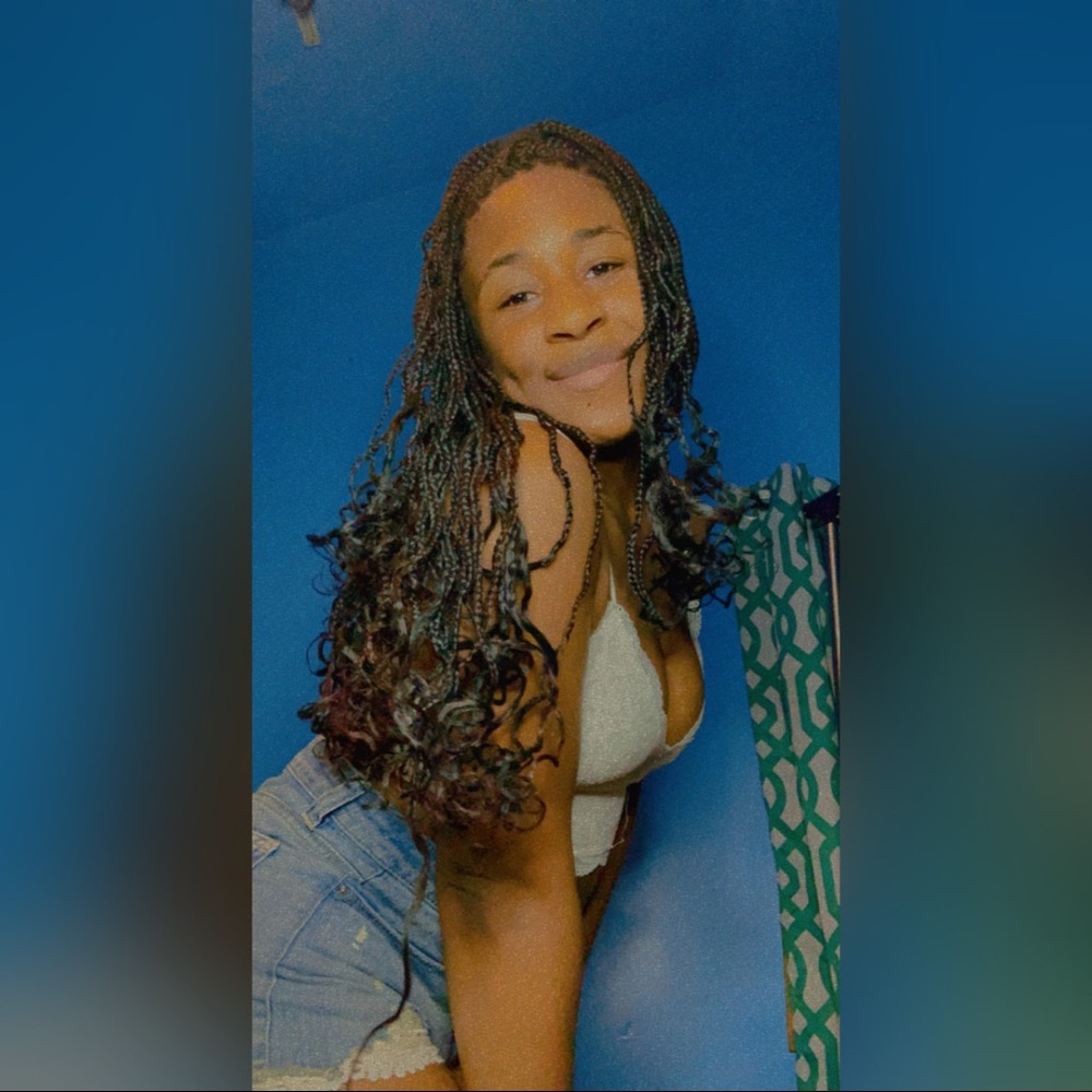 Meet your Posher, Deanna